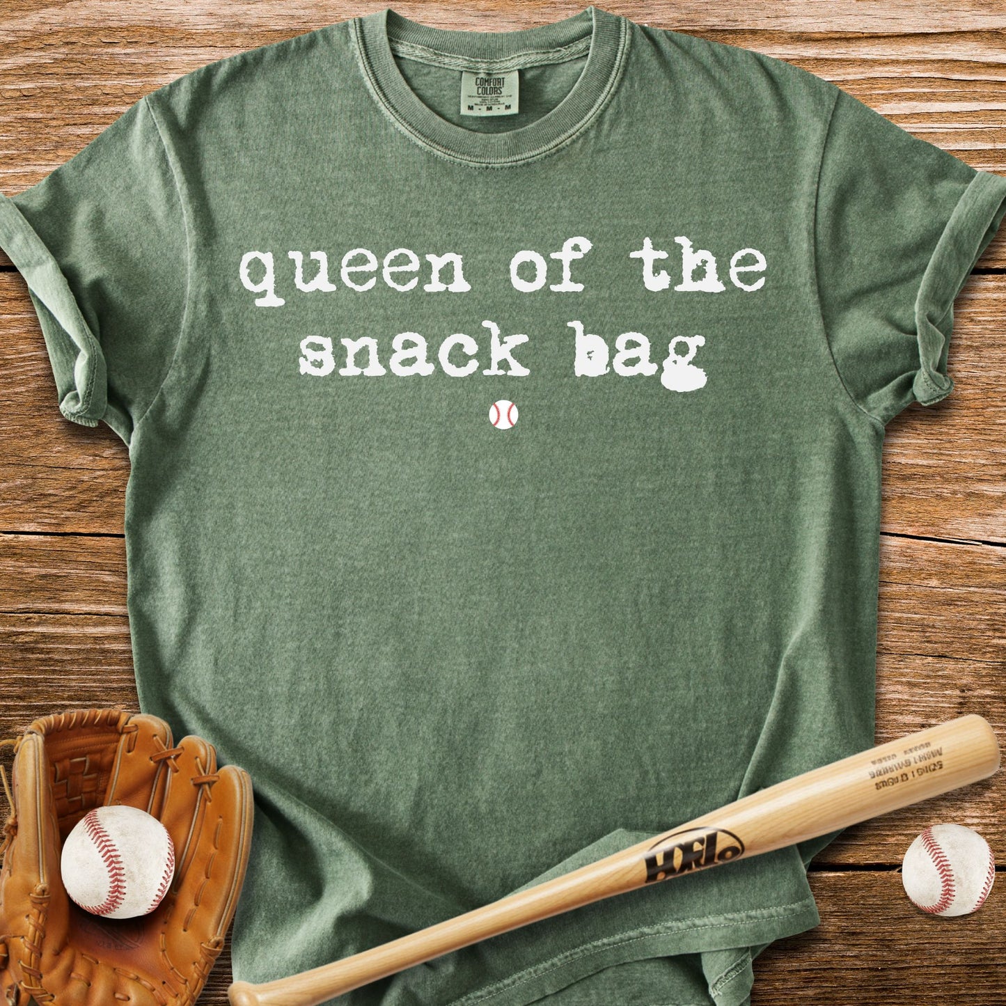 Snack Bag Reigning Queen T-Shirt