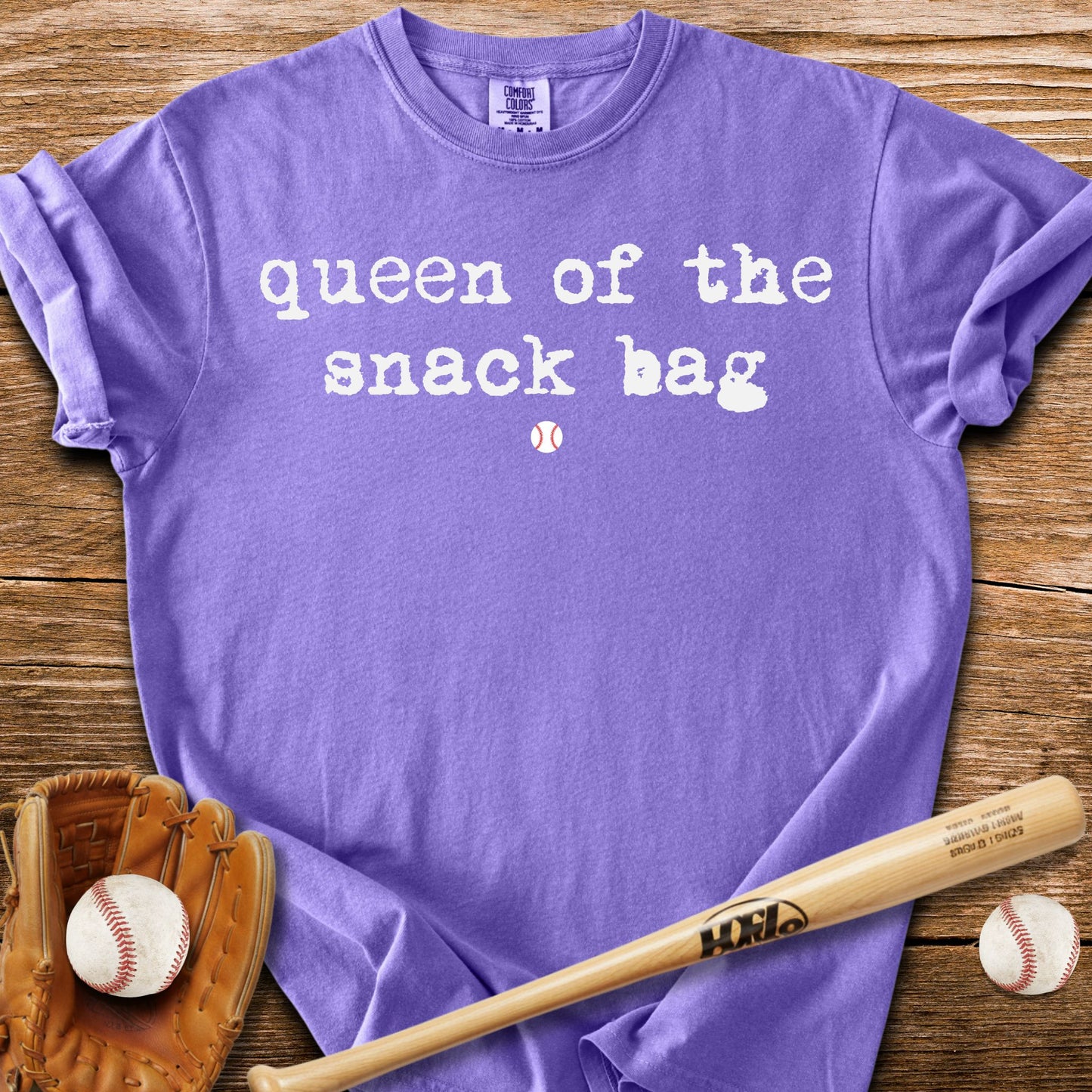 Snack Bag Reigning Queen T-Shirt